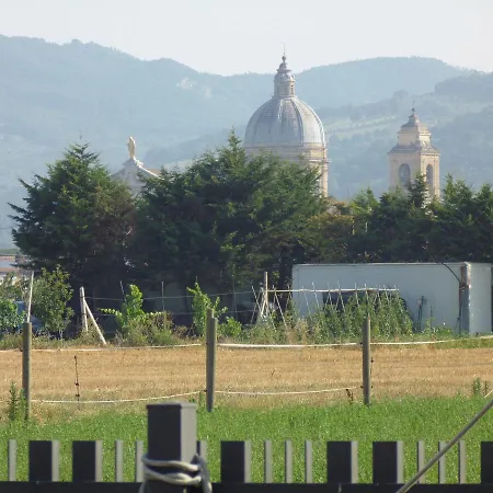拉基奥伊奥萨住宿加早餐旅馆 住宿加早餐酒店 4*